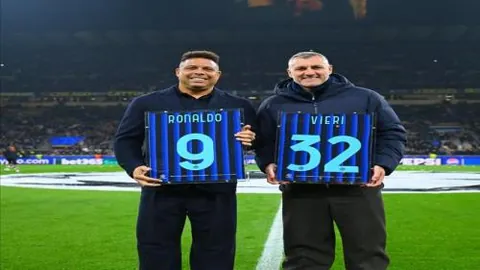 “曼联备战世界杯大揭秘：22名球员蓄势待发，三名球星争夺附加赛资格！”